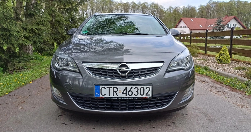 Opel Astra cena 27800 przebieg: 189000, rok produkcji 2011 z Tczew małe 596